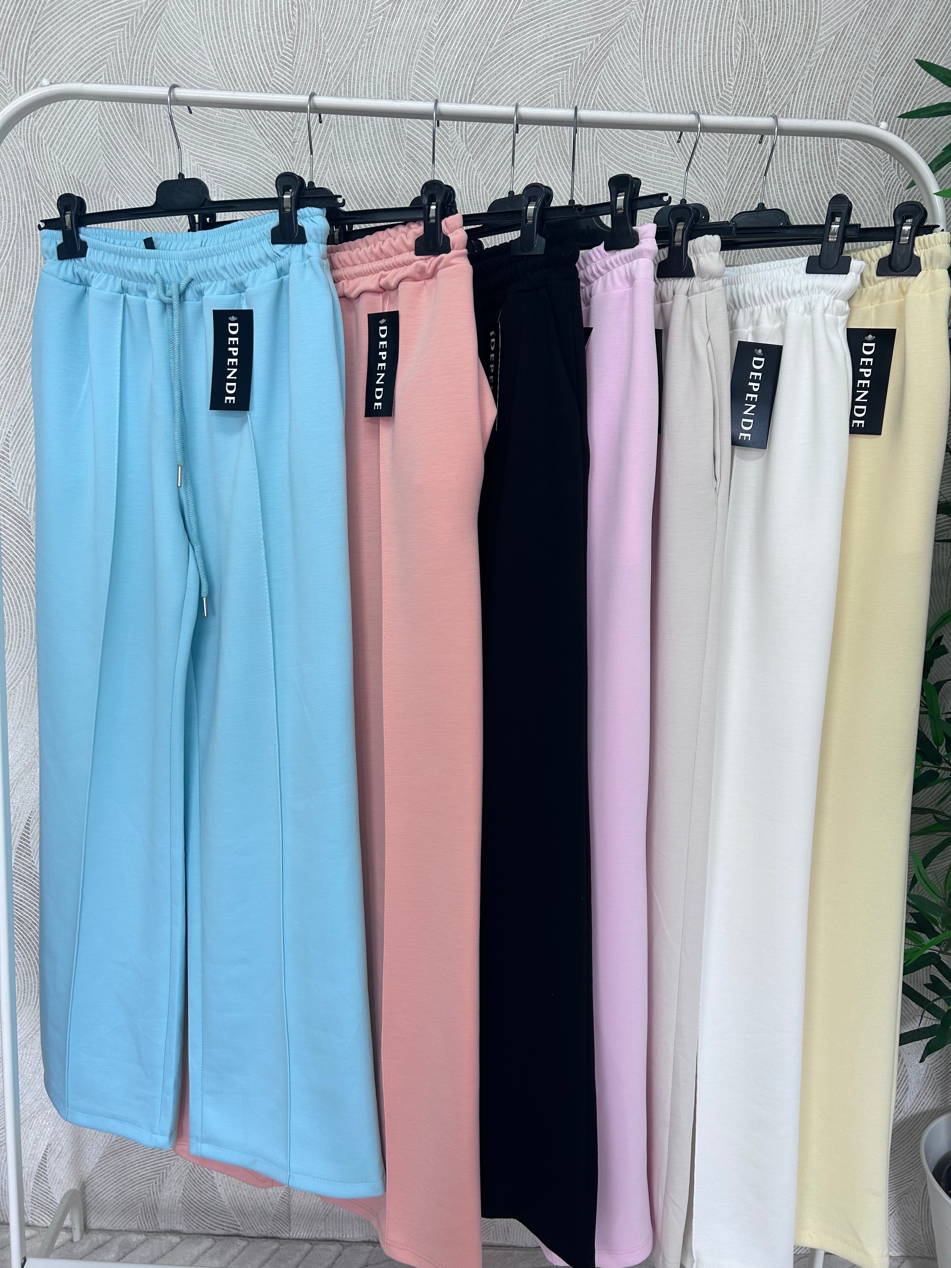 Pantalón licra recto